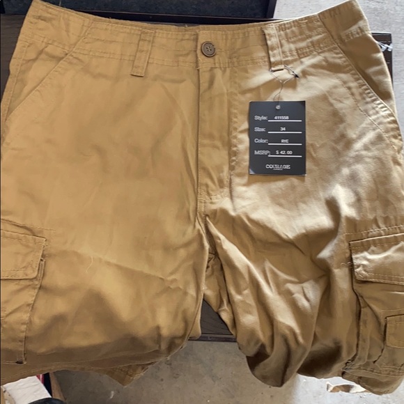 Cargo shorts - Picture 1 of 7